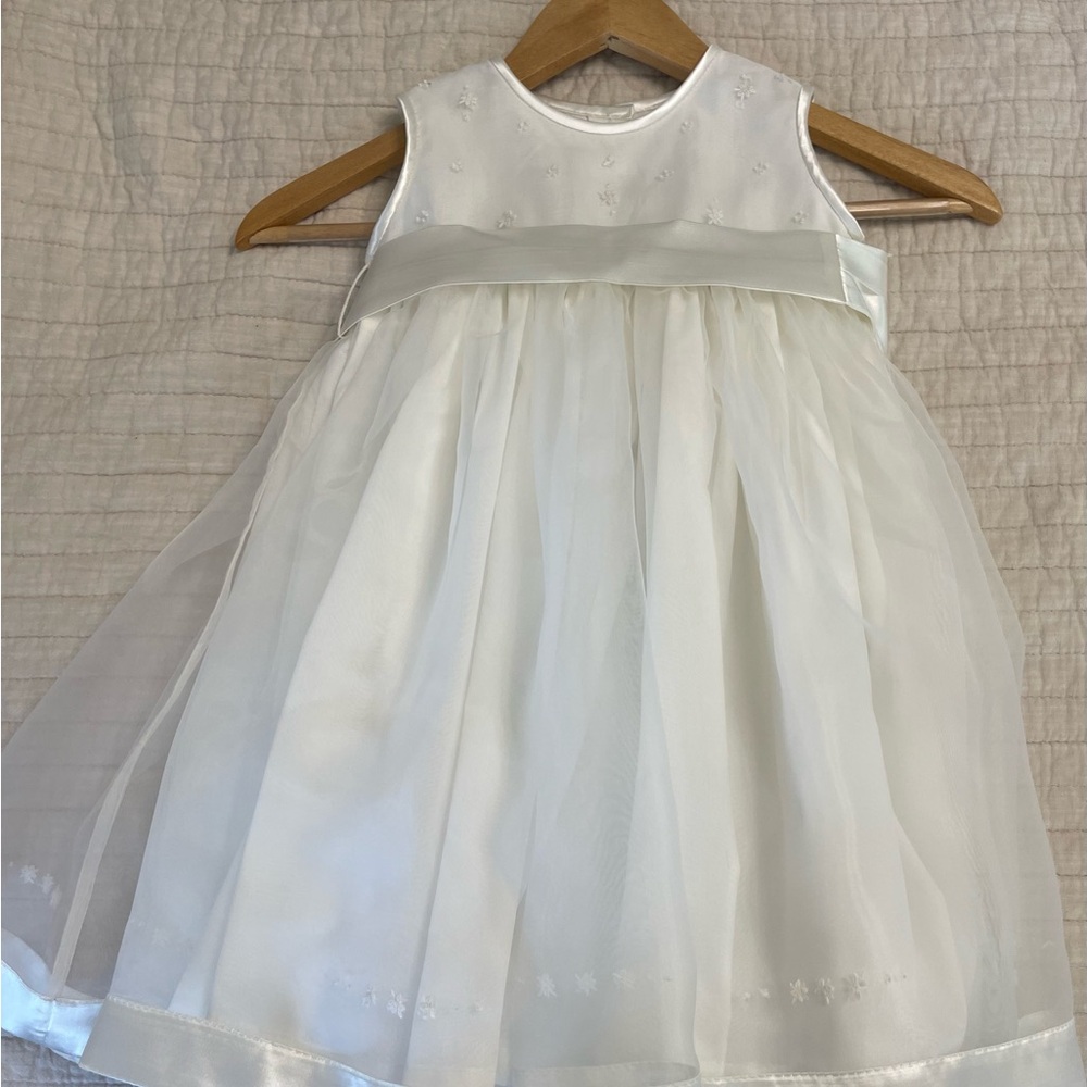Strasburg Ivory Flower girl dress 2-3yrs